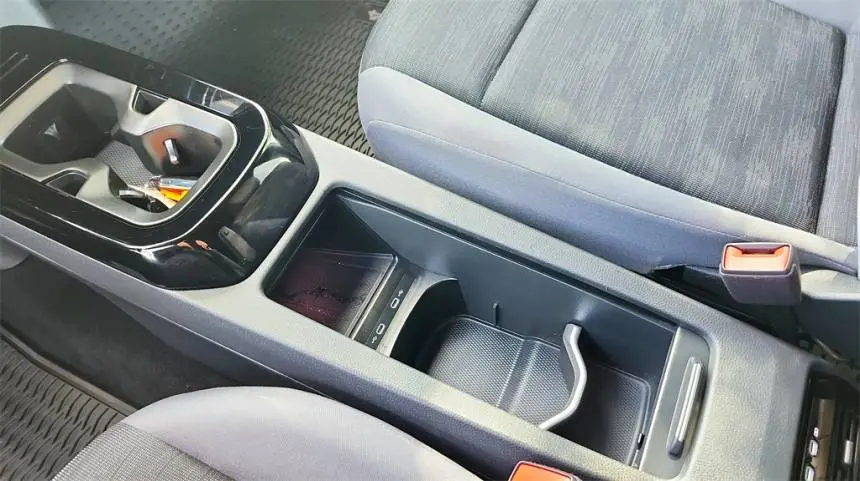 2021 Volkswagen ID.4 WVGRMPE25MP043403