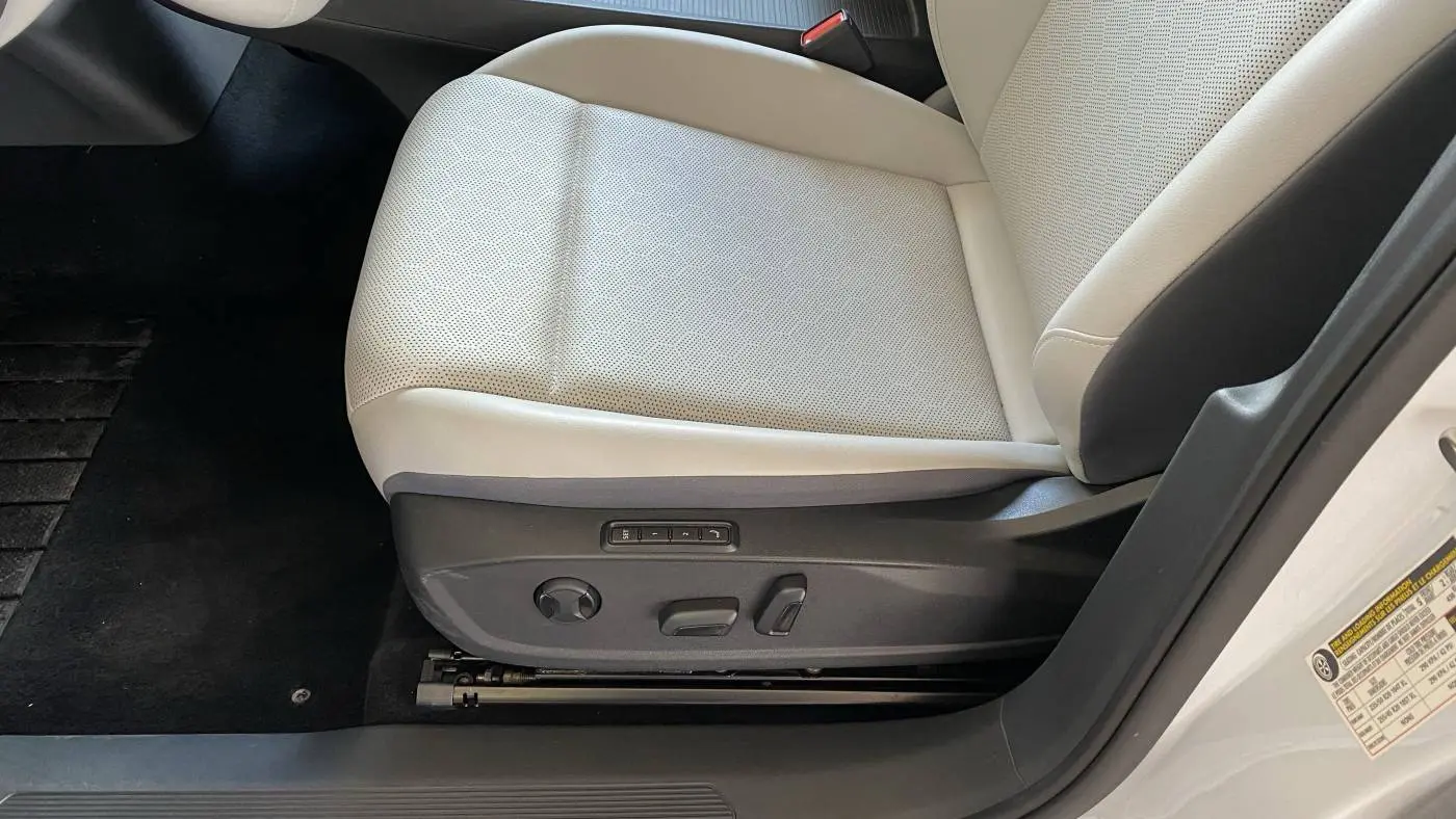 2021 Volkswagen ID.4 WVGDMPE22MP007615