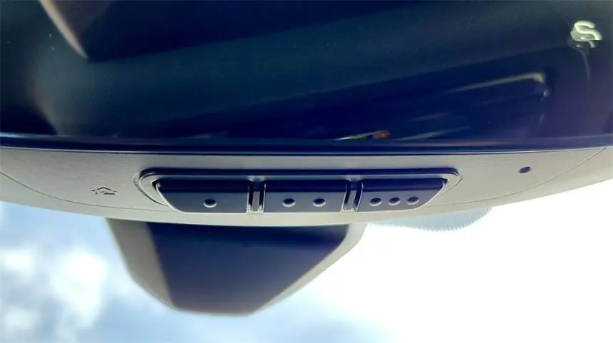 2021 Volkswagen ID.4 WVGRMPE25MP043403