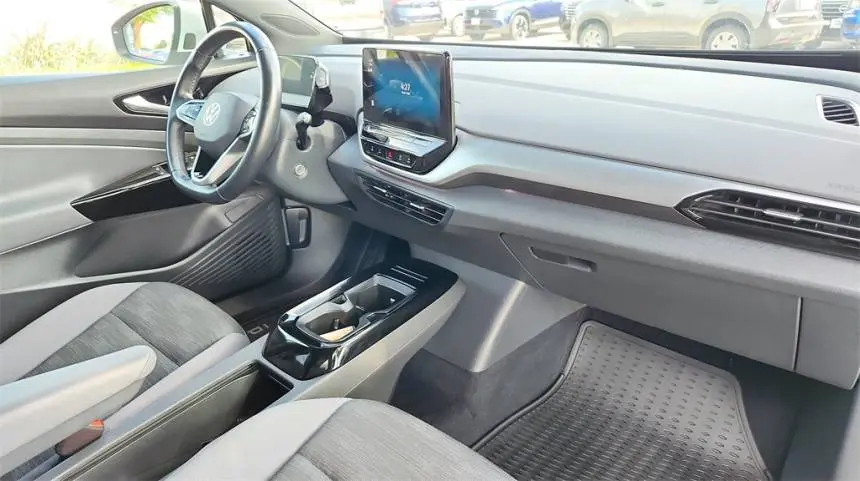 2021 Volkswagen ID.4 WVGRMPE25MP043403