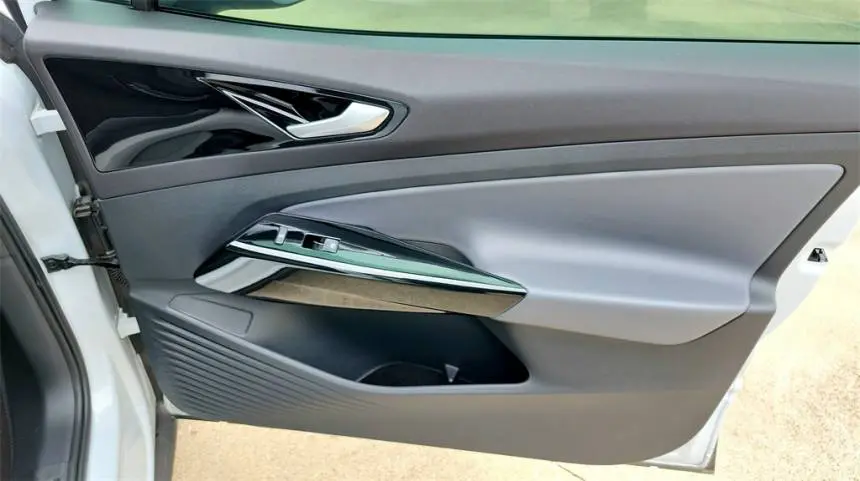 2021 Volkswagen ID.4 WVGKMPE25MP044195