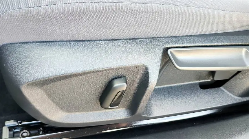 2021 Volkswagen ID.4 WVGRMPE25MP043403