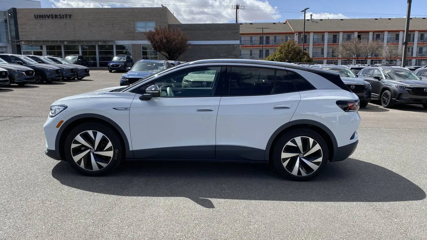 2021 Volkswagen ID.4 WVGDMPE22MP007615