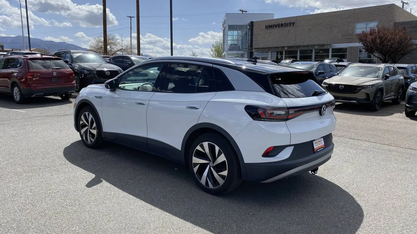 2021 Volkswagen ID.4 WVGDMPE22MP007615