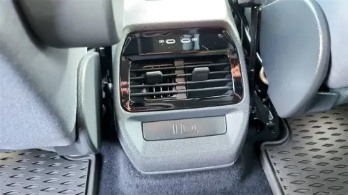 2021 Volkswagen ID.4 WVGRMPE25MP043403