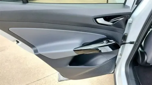 2021 Volkswagen ID.4 WVGKMPE25MP044195