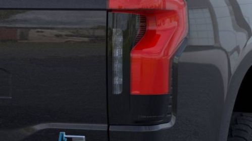2025 Ford F-150 Lightning 1FTVW3LUXSWG13067