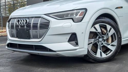 2021 Audi e-tron WA1LAAGEXMB002747
