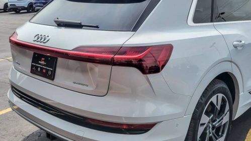 2021 Audi e-tron WA1LAAGEXMB002747