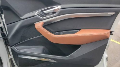 2021 Audi e-tron WA1LAAGEXMB002747
