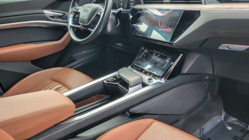 2021 Audi e-tron WA1LAAGEXMB002747