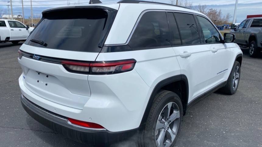2022 Jeep Grand Cherokee 1C4RJYB64N8747789