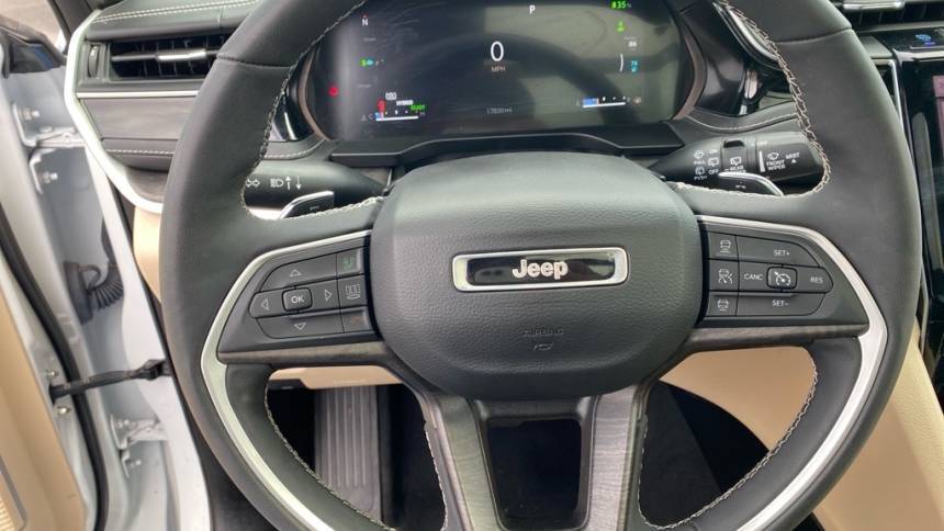 2022 Jeep Grand Cherokee 1C4RJYB64N8747789