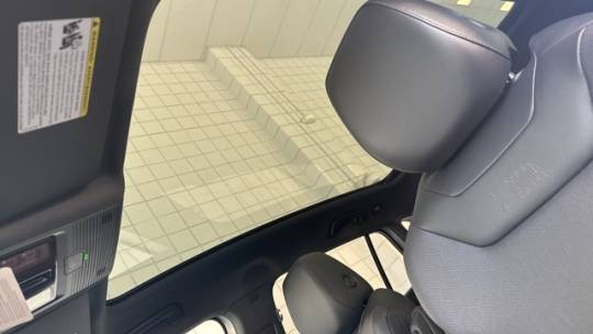 2021 Volkswagen ID.4 WVGTMPE24MP054964