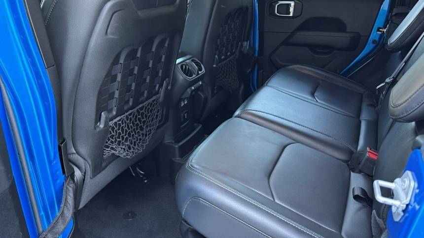 2022 Jeep Wrangler 1C4JJXR63NW106741
