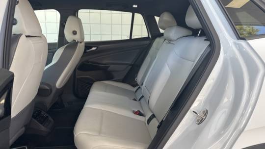 2021 Volkswagen ID.4 WVGTMPE29MP058122