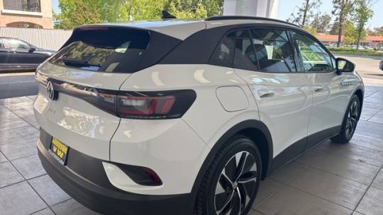 2021 Volkswagen ID.4 WVGTMPE29MP058122