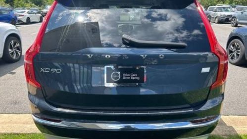2022 Volvo XC90 - Images - 3