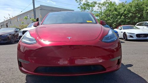 2024 Tesla Model Y 7SAYGDEF7RA277567