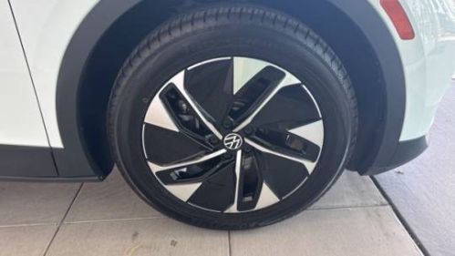 2021 Volkswagen ID.4 WVGTMPE29MP058122