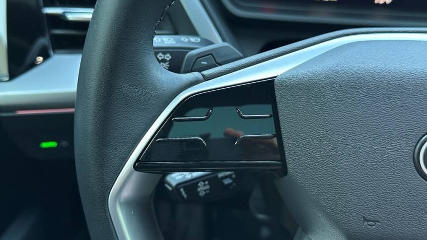 2023 Audi Q4 e-tron WA1M2BFZXPP057511