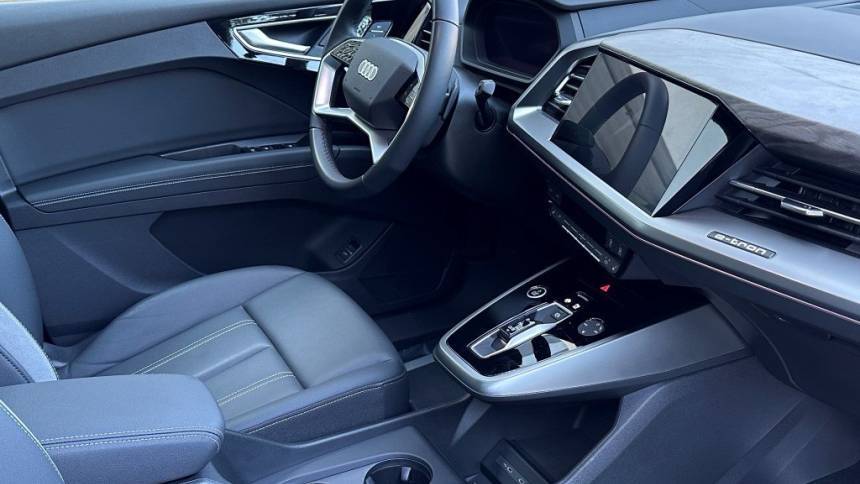 2023 Audi Q4 e-tron WA1M2BFZXPP057511