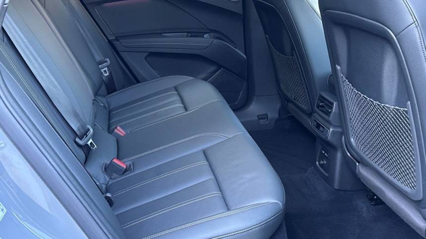 2023 Audi Q4 e-tron WA1M2BFZXPP057511