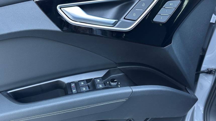 2023 Audi Q4 e-tron WA1M2BFZXPP057511
