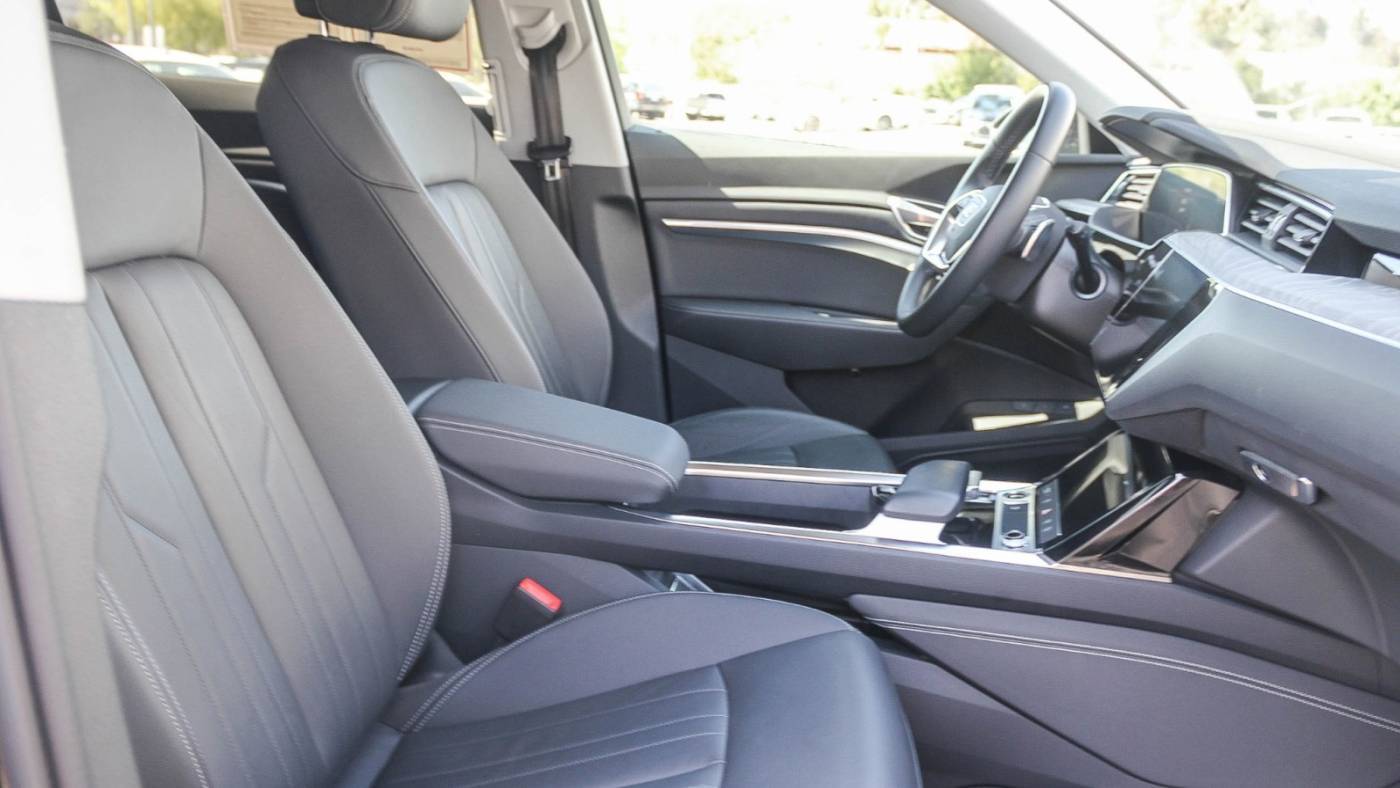 2022 Audi e-tron WA1AAAGEXNB031125