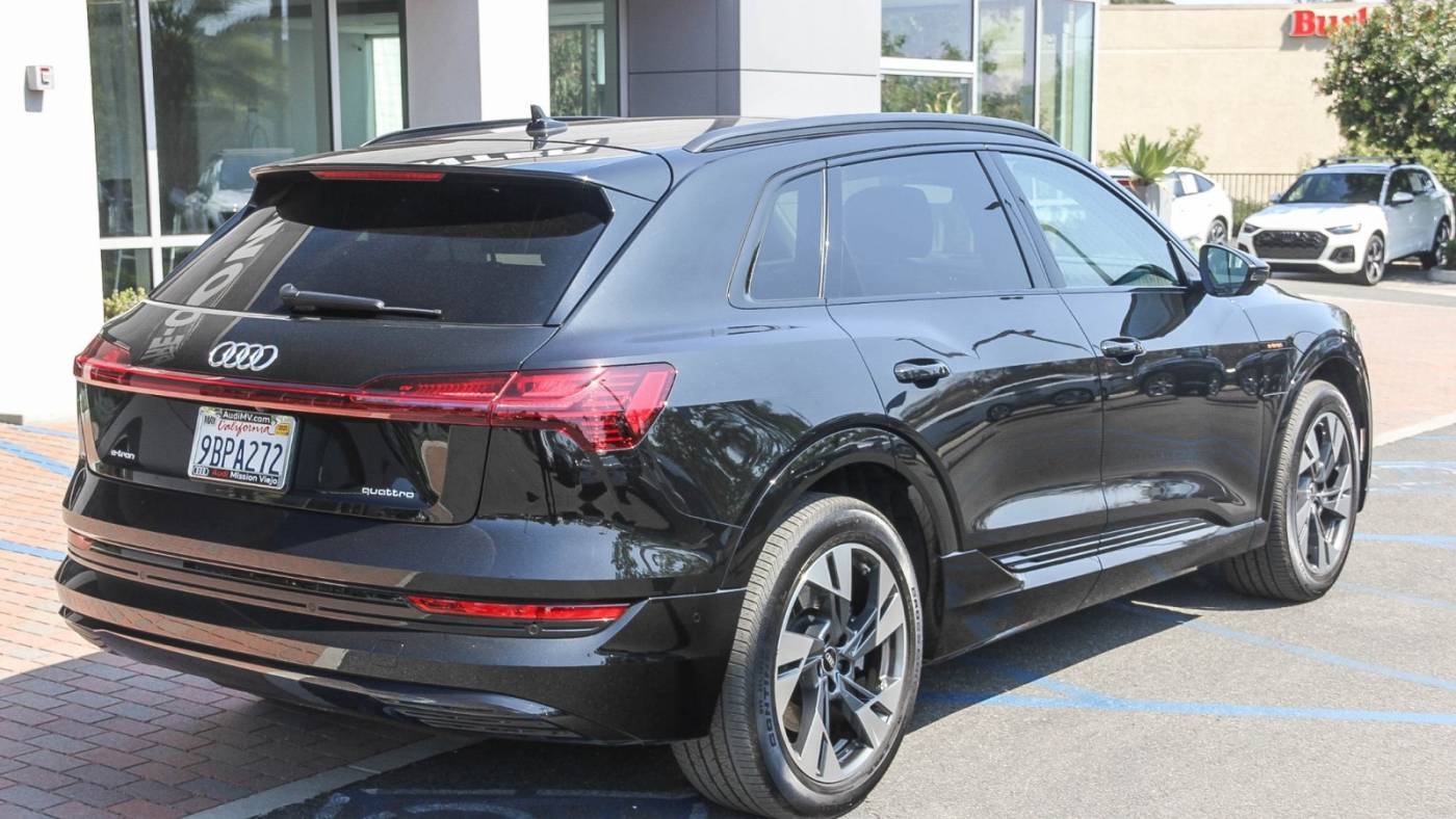 2022 Audi e-tron WA1AAAGEXNB031125