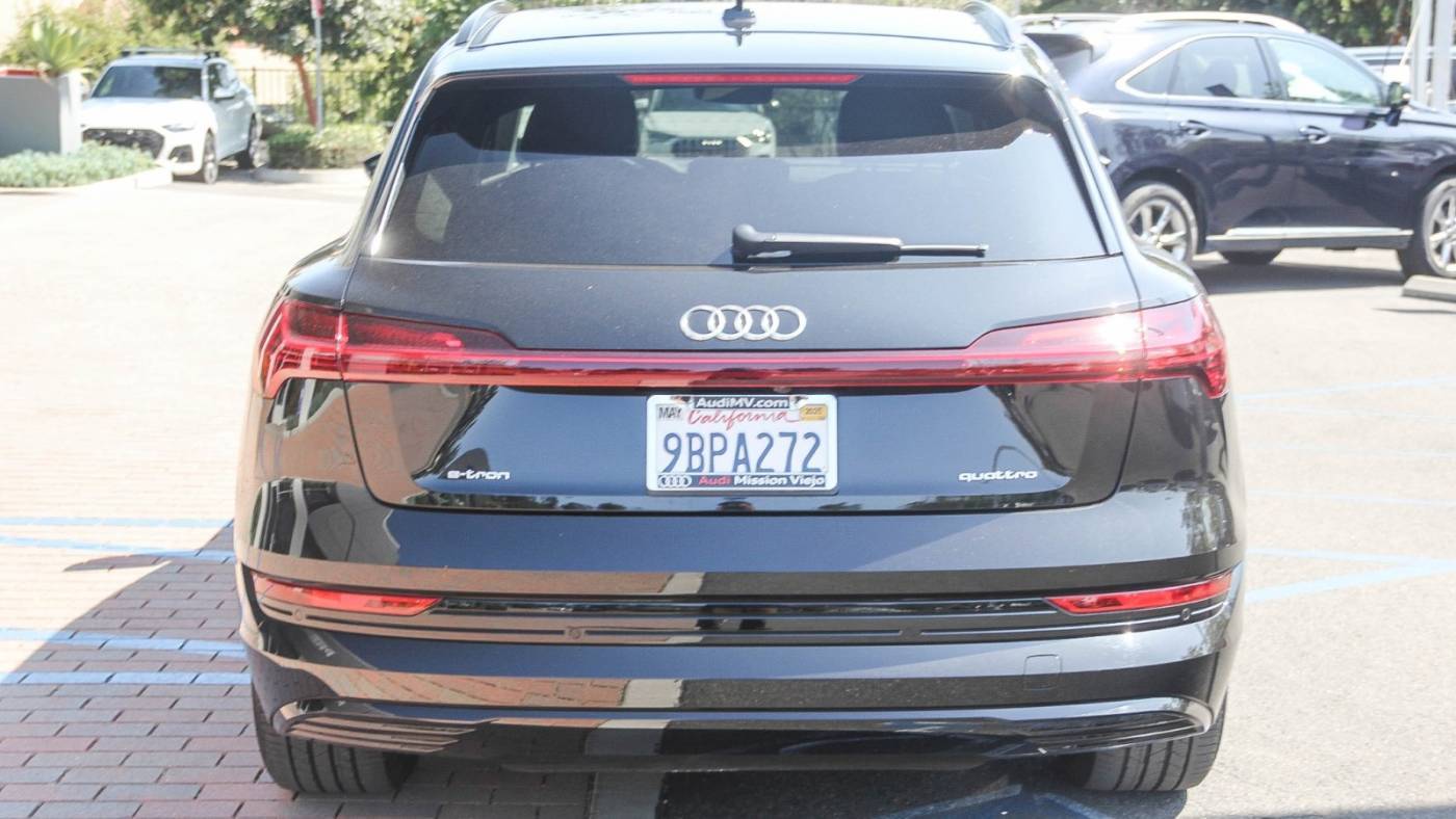 2022 Audi e-tron WA1AAAGEXNB031125