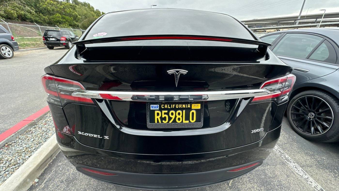 2019 Tesla Model X 5YJXCBE23KF155951