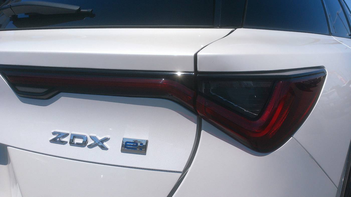 2024 Acura ZDX 4W5KHMRK0RZ505027