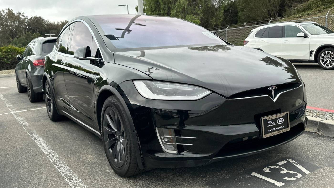 2019 Tesla Model X 5YJXCBE23KF155951
