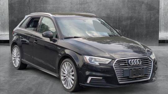 2017 Audi A3 Sportback e-tron WAUUPBFF2HA064208