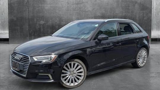 2017 Audi A3 Sportback e-tron WAUUPBFF2HA064208