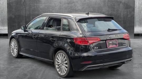 2017 Audi A3 Sportback e-tron WAUUPBFF2HA064208