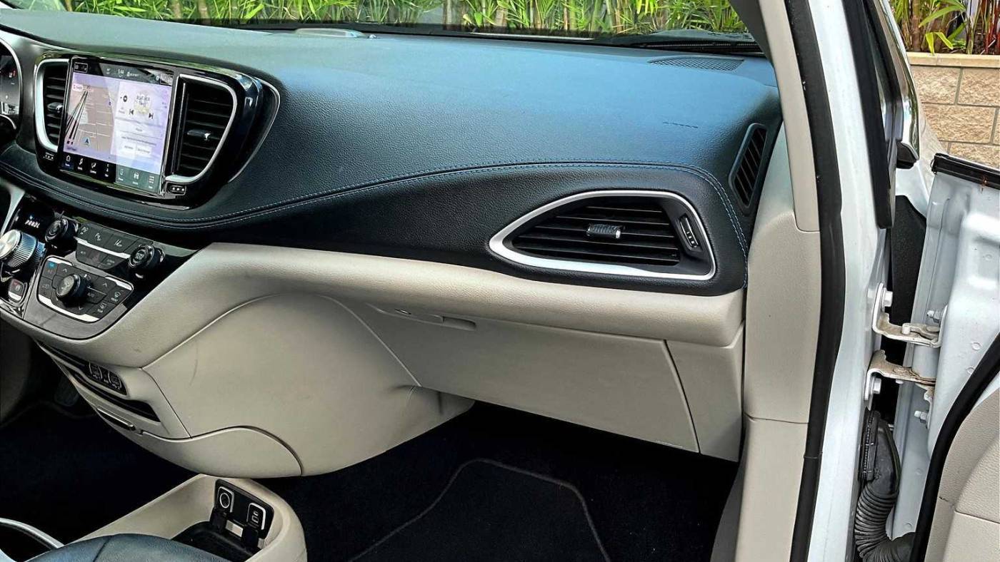 2021 Chrysler Pacifica 2C4RC1L74MR603025