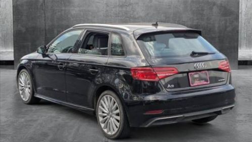 2017 Audi A3 Sportback e-tron WAUUPBFF2HA064208