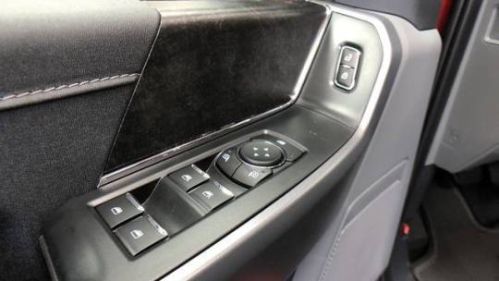 2025 Ford F-150 Lightning 1FTVW3LK2SWG16107