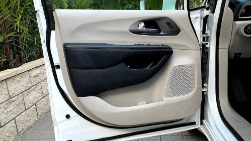 2021 Chrysler Pacifica 2C4RC1L74MR603025