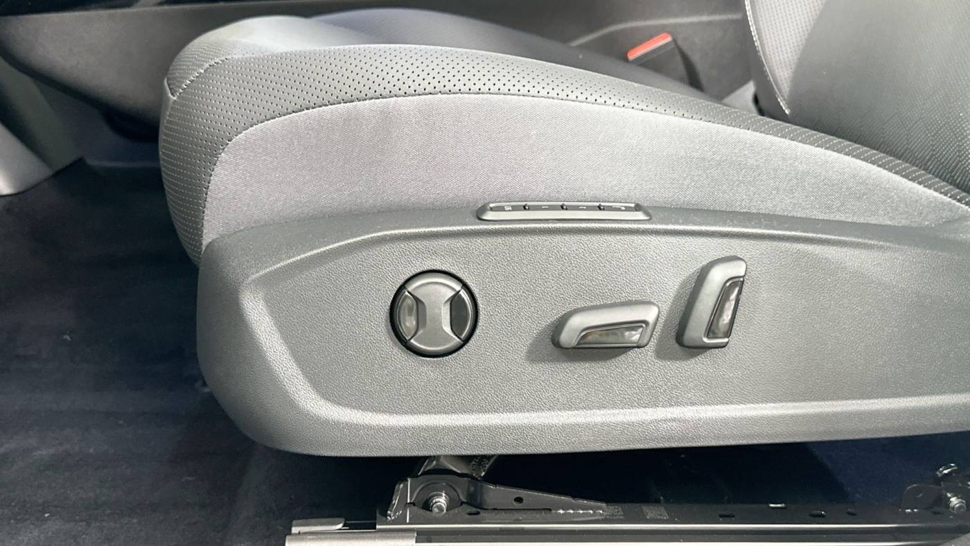 2025 Volkswagen ID.4 1V2VRPE80SC006979
