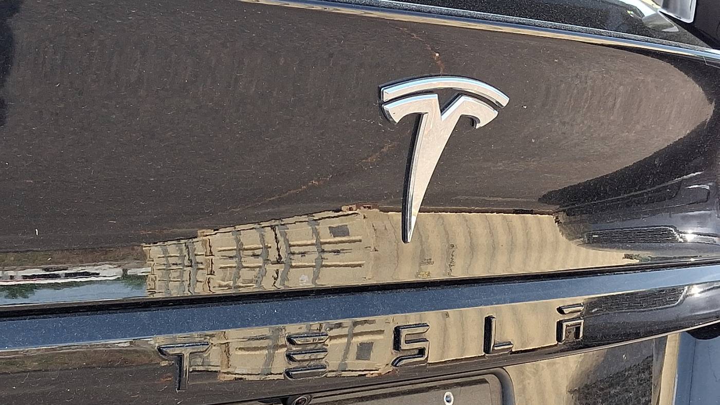 2023 Tesla Model X 7SAXCBE51PF370264