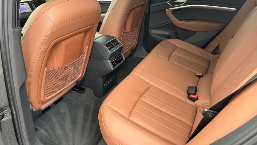 2022 Audi e-tron WA1AAAGE6NB031378