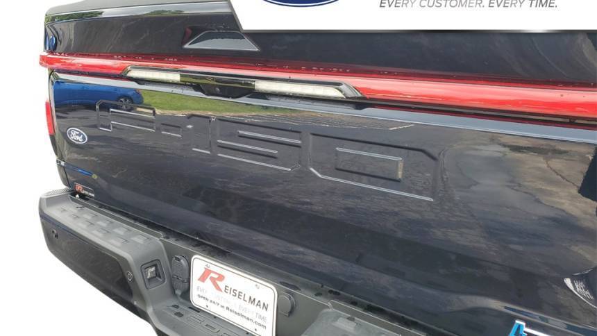 2025 Ford F-150 Lightning - Images - 7