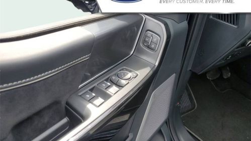 2025 Ford F-150 Lightning - Images - 15