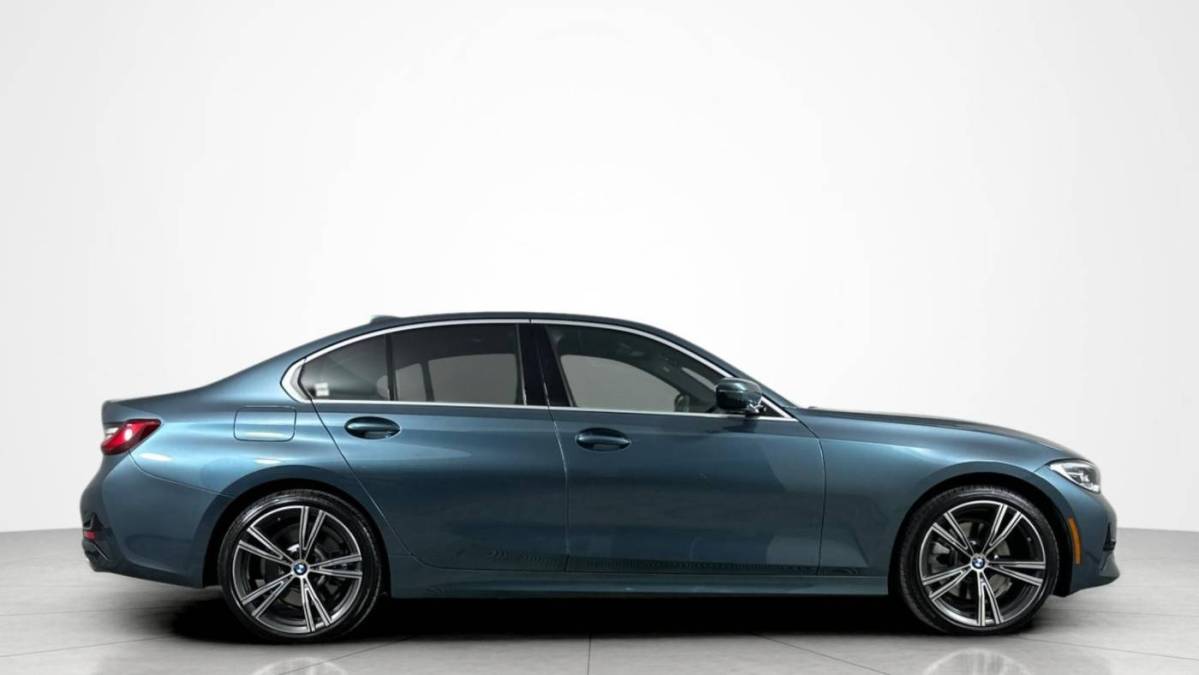 2021 BMW 3 Series - Images - 6