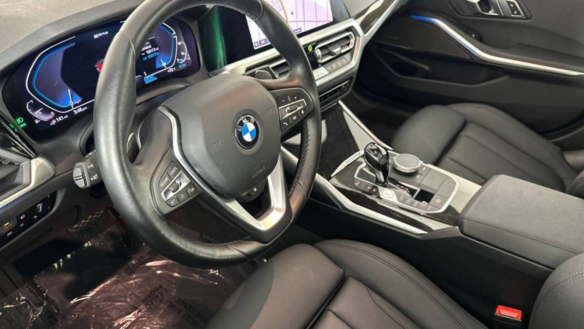 2021 BMW 3 Series - Images - 9