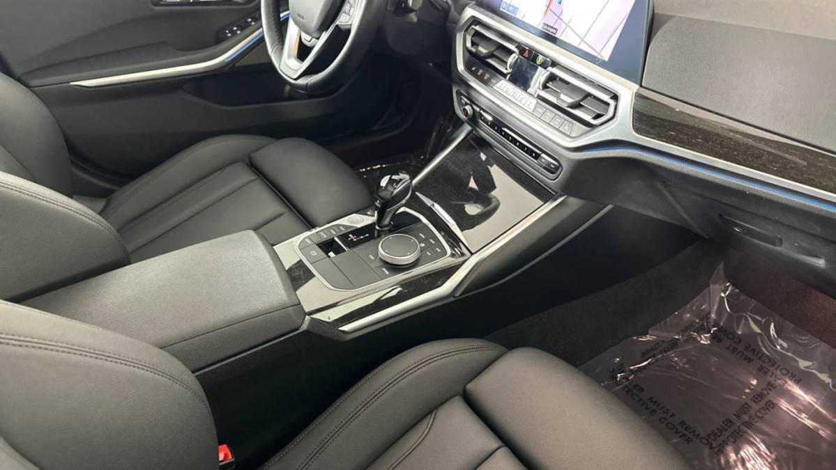 2021 BMW 3 Series - Images - 14