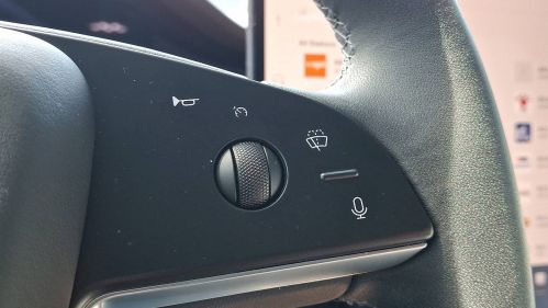 2023 Tesla Model X 7SAXCBE51PF370264